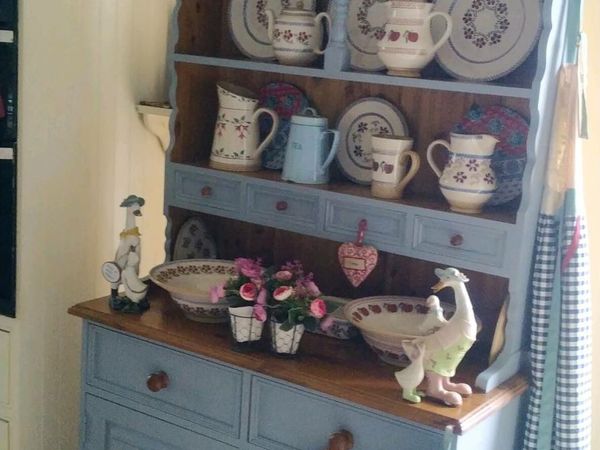 Solid country style dresser DELIVERY ARRANGED