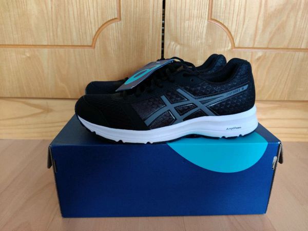 Brand New with Tags ASICS Ladies Running Shoes