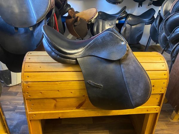 Zaldi leather pony saddle 15.5-16”