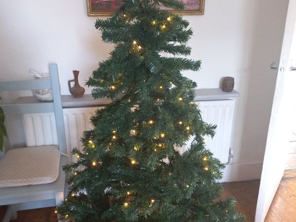 Pre Lit Christmas Tree