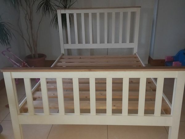 Free delivery Double bed