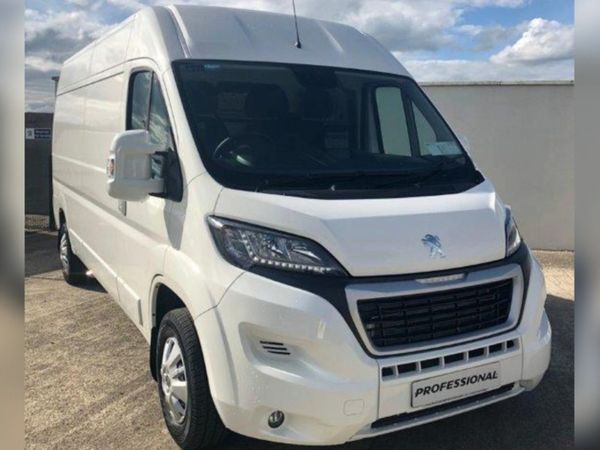 Peugeot Boxer MPV, Diesel, 2023, White