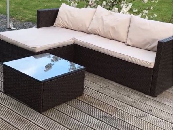 Outdoor sofa set and coffee table