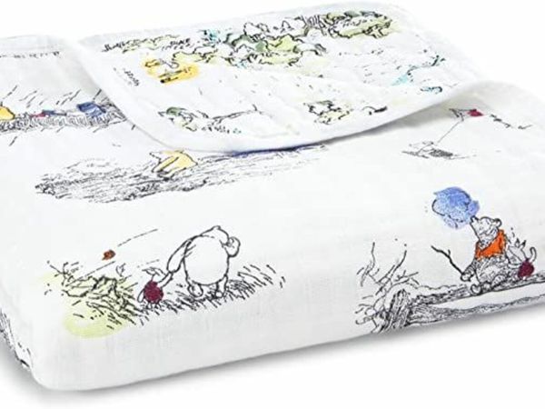 aden + anais Baby Blanket - Winnie The Pooh, Pack of 1 | Disney Baby | Large Breathable 100% Cotton Muslin Bedding | Cot Blankets For Newborns & Infant Boys & Girls | Shower or Xmas Gifts