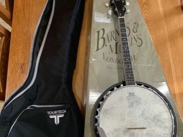 Barnes & Mullins Tenor Banjo