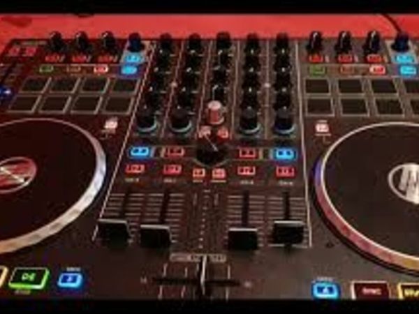 Sale or Swap..Reloop Terminal Mix 8 4 Deck Serato DJ Controller
