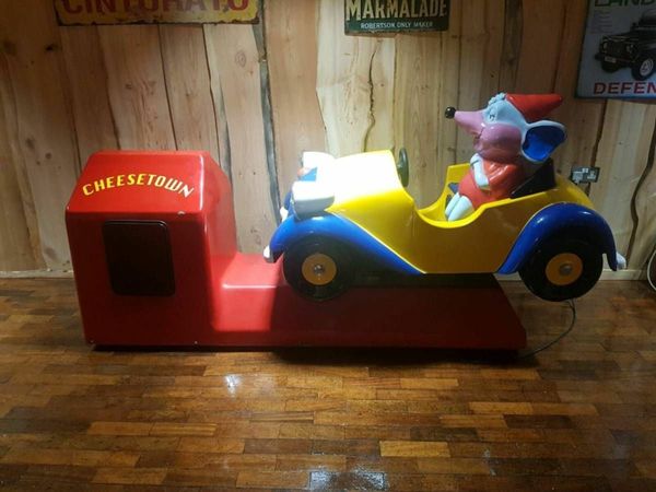 Vintage Cheese-Town Ride On Arcade Car