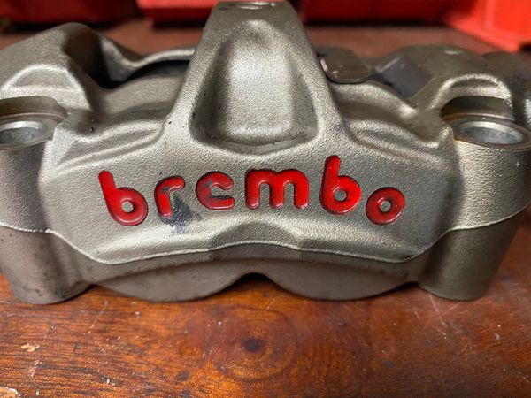 2018 brembo front calipers