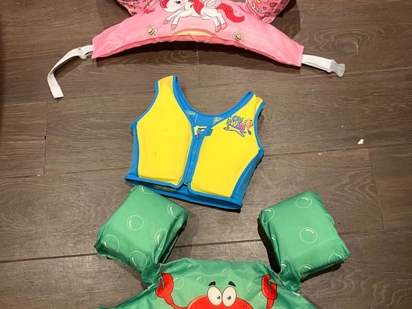 Armbands / flotation vest for kids