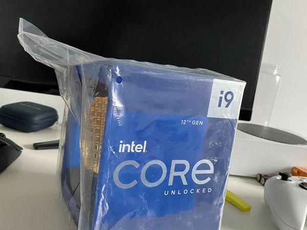 Intel I9 - 12900k