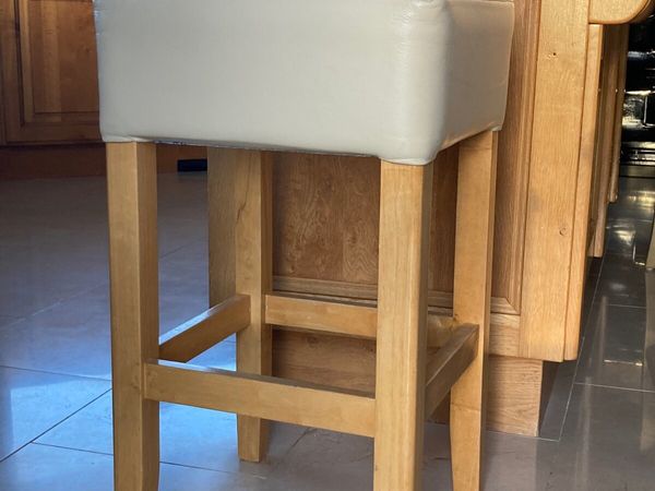 Counter stool / Bar Stools