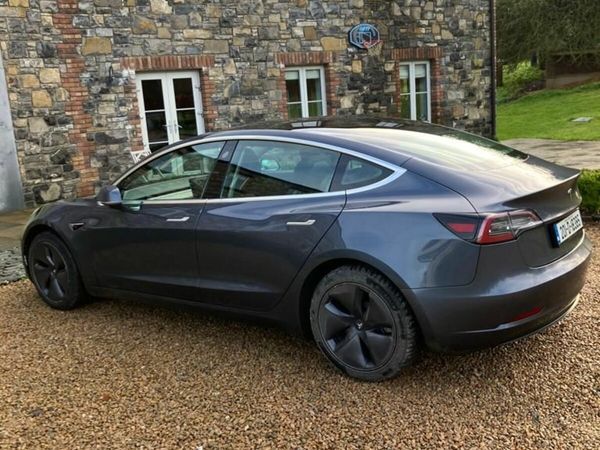 Tesla MODEL 3 Saloon, Electric, 2020, Grey