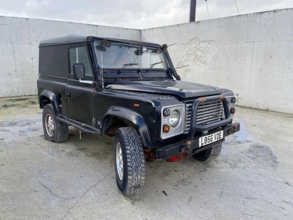 Land rover defender deals breakers