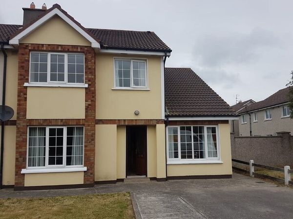 5 bed house Waterford 2100 per month