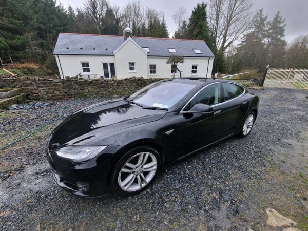 Tesla Model S70 free Teslacharging for life