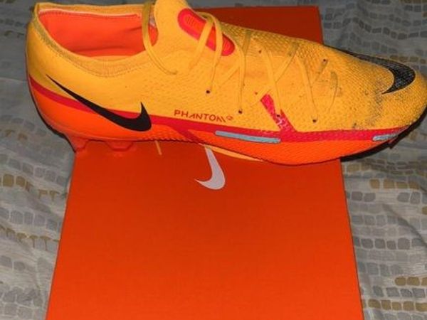 kids football boots size 2.5