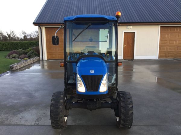 NEW HOLLAND TD31CA COMPACT TRACTOR