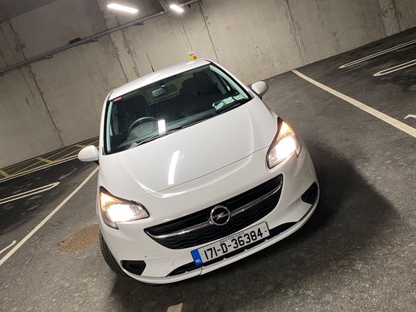 Opel Corsa Hatchback, Petrol, 2017, White