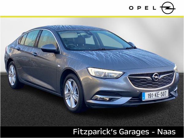 Opel Insignia Hatchback, Diesel, 2019, Grey