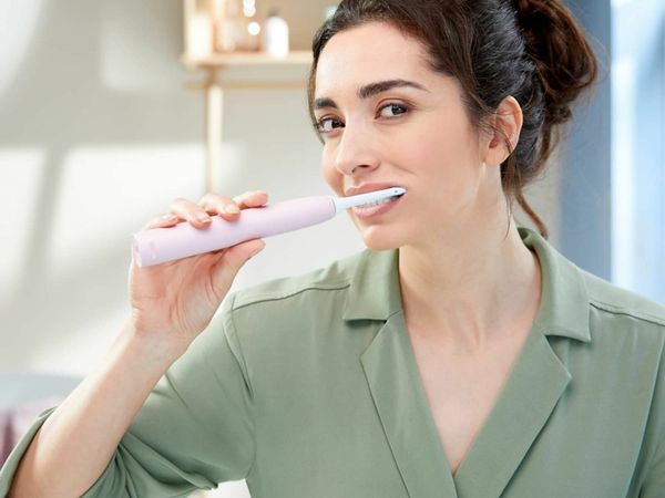 philips sonicare series 7900 advanced whitening toothbrush pink hx9631 18
