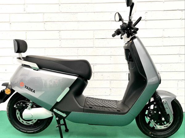 YADEA G5 premium fully electric scooter!
