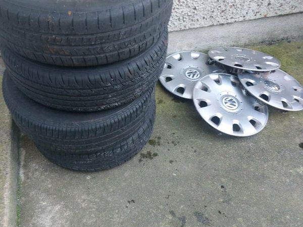 Vw golf -wheels  and hubcaps