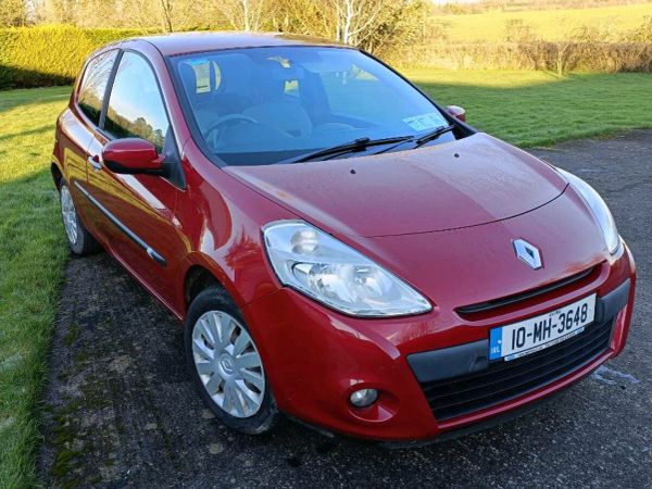 Renault Clio - low mileage. Taxed until Sep