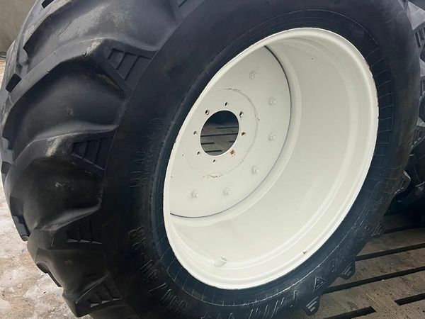 New Holland flotation tyres