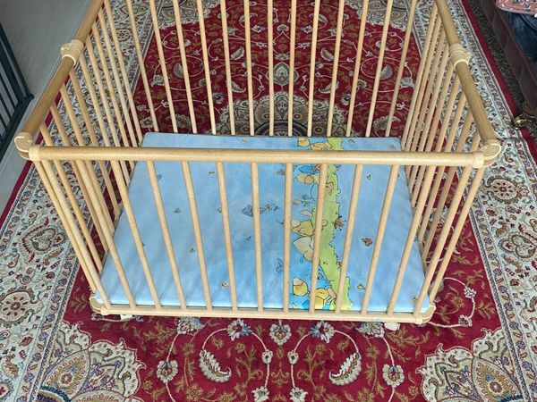 Geuther Wooden Foldable Playpen