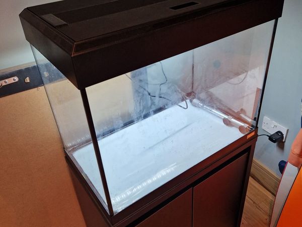 Fluval Roma 90 litre tank with black cabinet