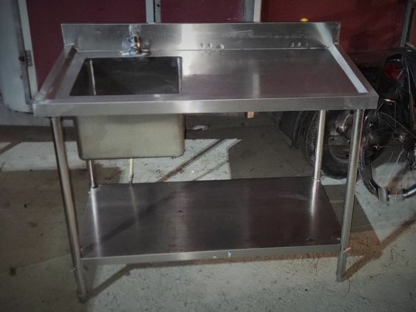 catering commerical sink