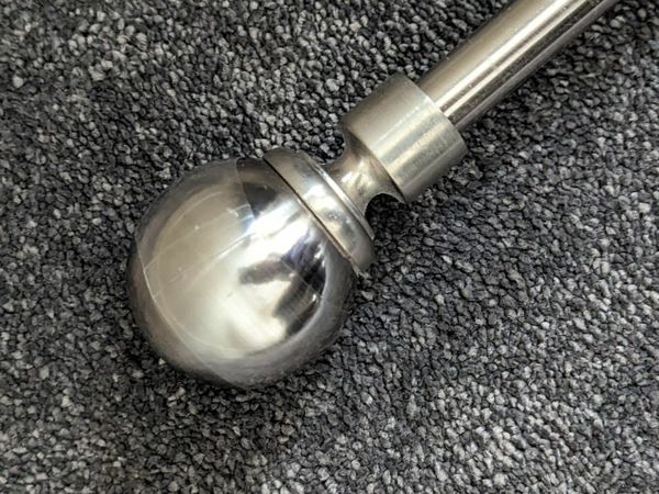 Curtain pole extendable 1.9 - 3m with brackets