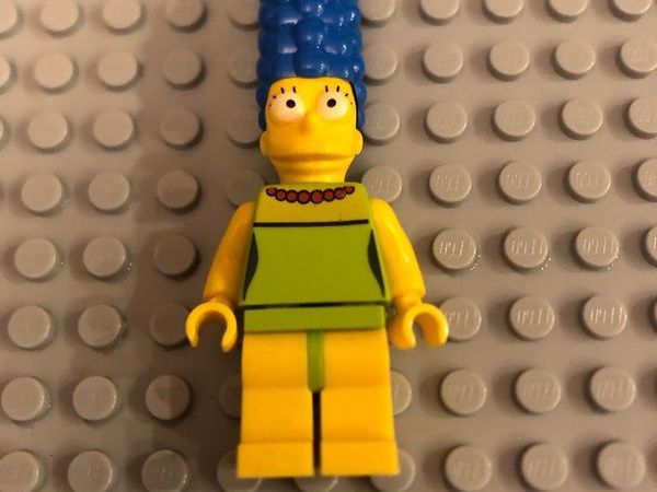 Marge Simpson Minifigure