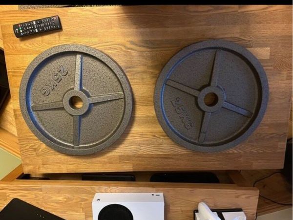 LIKE NEW 2 X 25KG OLYMPIC METAL WEIGHT PLATES