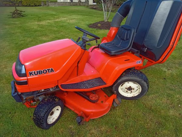 Kubota G1900 4ws diesel lawnmower