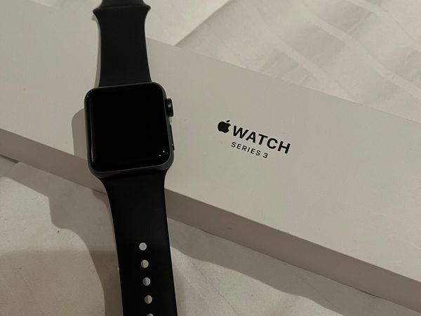 Apple Watch Series 3, 38mm, black