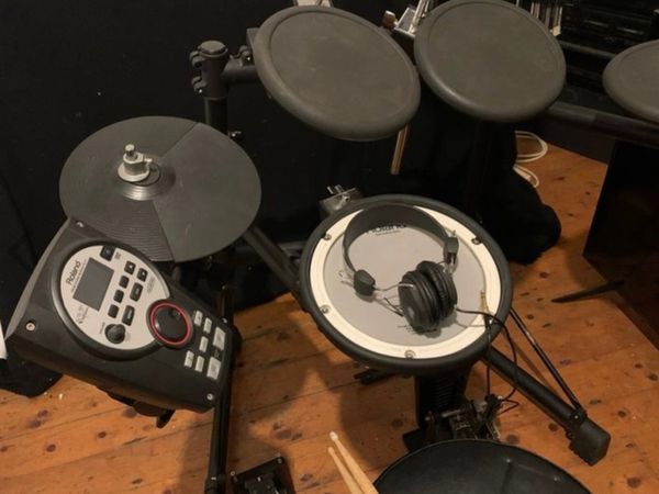 Roland Drum kit TD 11