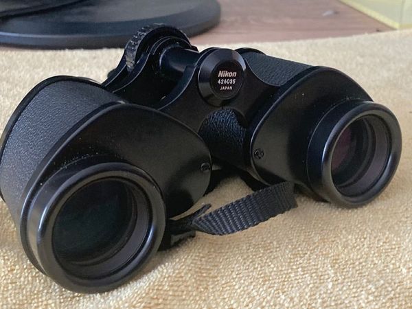 Nikon E 8x30 Binoculars - Near Mint