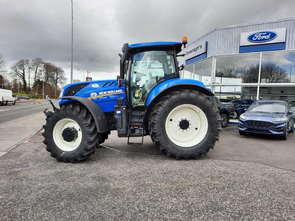 New Holland T7,230