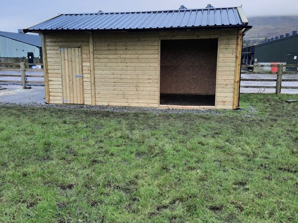Field shelter and tack room  feed room