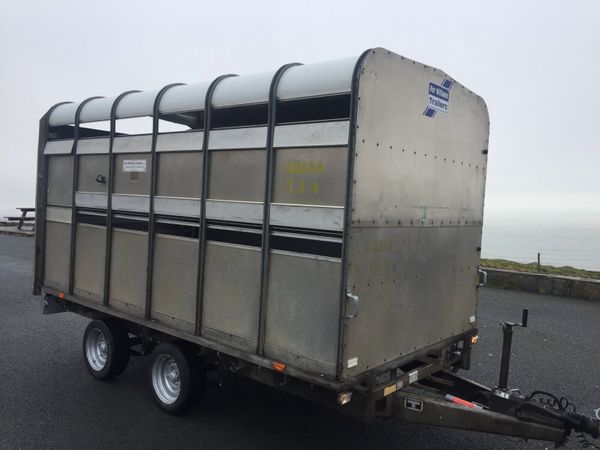 Ifor Williams 12 x 6 6 cattle sheep trailer