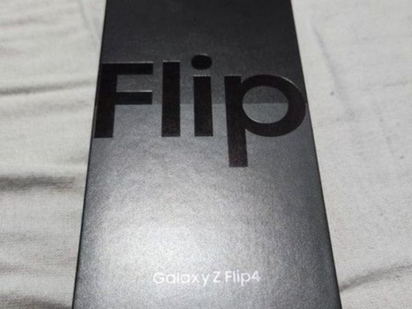 Samsung Z Flip 4 128gb Black Unlocked Brand New