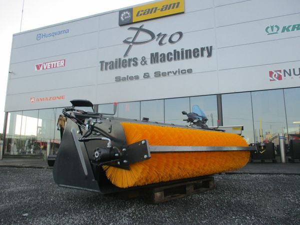 bucket sweeper, sweeper box front loader