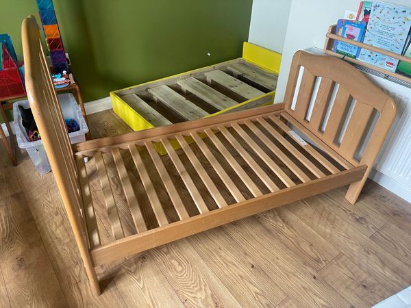 1 Toddler bed and 2x Ikea extendable mattresses