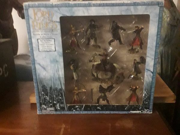 Lord of the Rings Battle of Helms Deep Collection