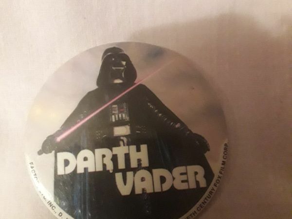 Vintage Retro 1970's Star Wars Darth Vader Badge