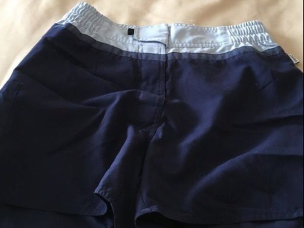 Ladies Speedo shorts size 8 €8