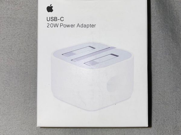 Apple 20w adapter plug