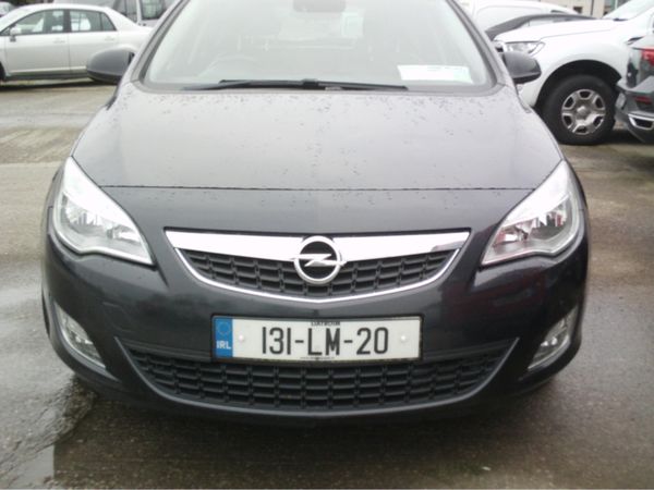 Opel Astra SE 1.7 Cdti 110PS 5DR