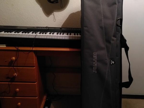 Keyboard piano case/bag with Wheels